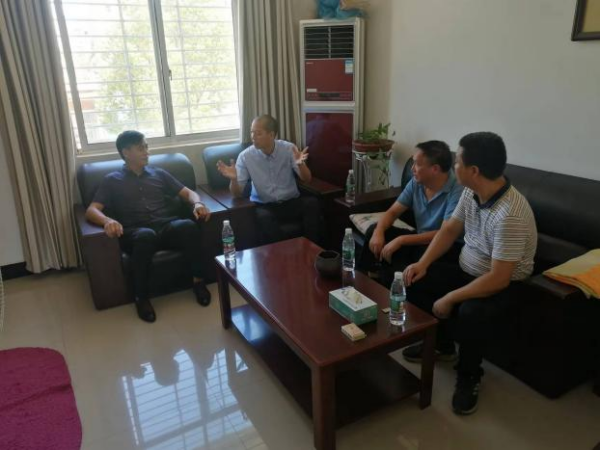 bevictor伟德体育中国乡村振兴研究院与地方政府共建社会实践基地(图3)