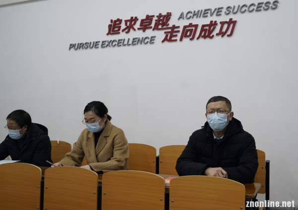 武昌理工公司党委书记汪继平一行深入课堂听思政课(图2) 武昌理工公司党委书记汪继平一行深入课堂听思政课(图2)