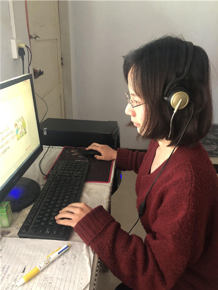 bevictor伟德体育：利用抗疫教科书 讲好线上思政课(图2)